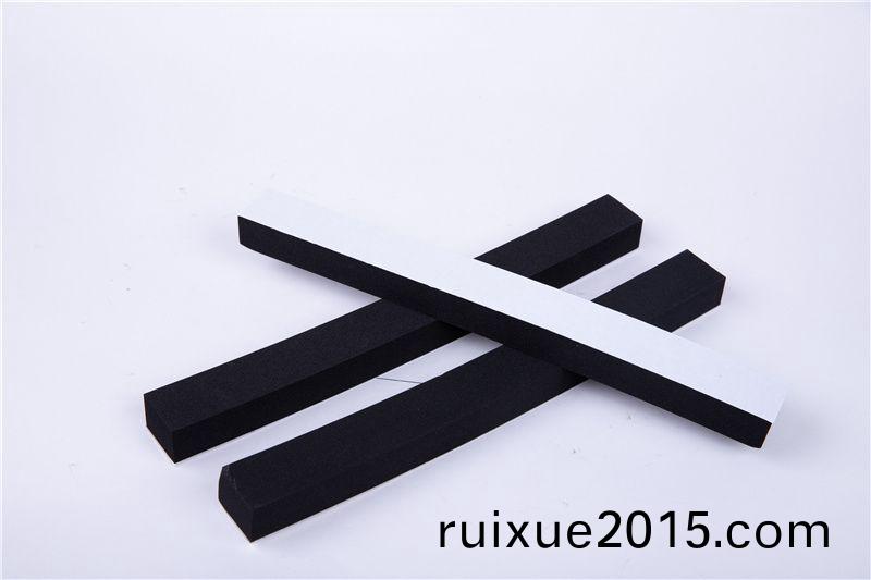 CR減(jian)震(zhen)保(bao)溫(wen)條