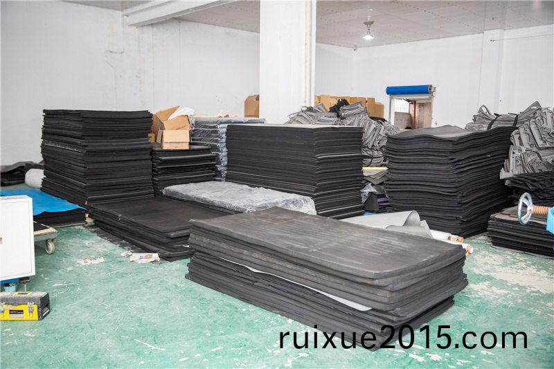 車(che)間(jian)展示