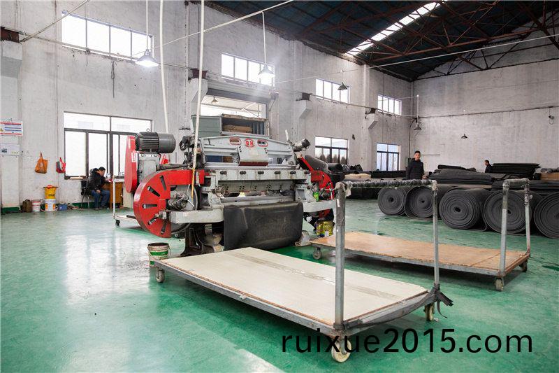 生(sheng)産(chan)設備(bei)